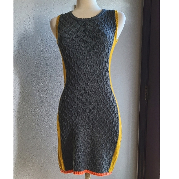 🖤Jessica Simpson sweater dress🧡